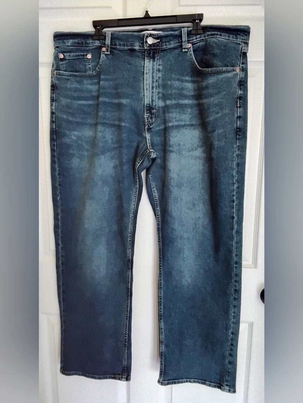 Signature Levi Strauss Men's Relaxed Blue Washed Straight-Leg Jeans
